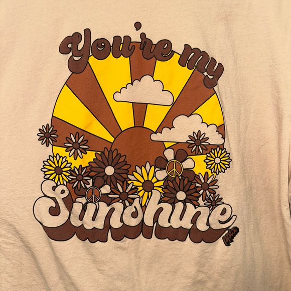 You’re My Sunshine Unisex Bella+Canvas Graphic T-Shirt Tan/Brown Size XL Flower - Picture 4 of 8